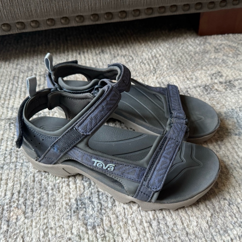 Teva Boys Tanza Sandals Size 5